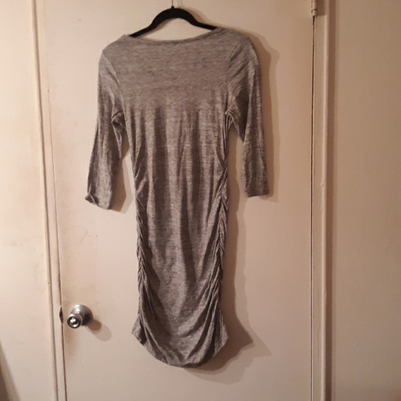 EXPRESS QUARTER SLEEVED GATHERED ON BOTH SIDES DRE - Picture 2 of 4